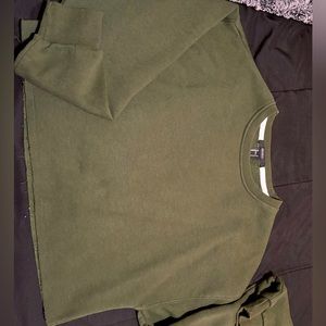 Forever 21 Cropped Sweatshirt